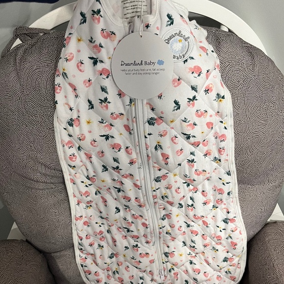 Dreamland Baby swaddle *limited edition print* - Picture 1 of 4